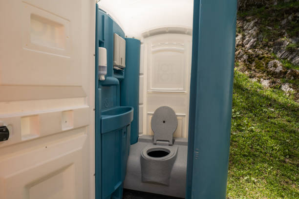 Best Porta potty rental near me  in Arapahoe, WY